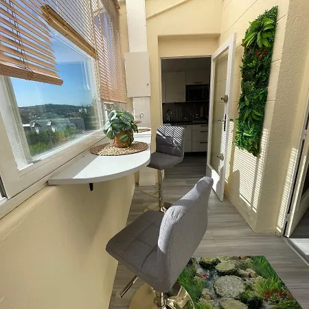 A La Maison Saint-Etienne (Loire)