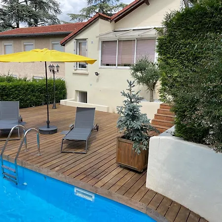 A La Maison Saint-Etienne (Loire)
